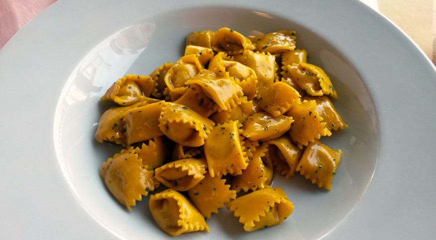 Agnolotti al sugo d'arrosto