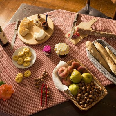 Aperitivo in cantina – Cà Neuva Aperitivo in cantina - Cà Neuva