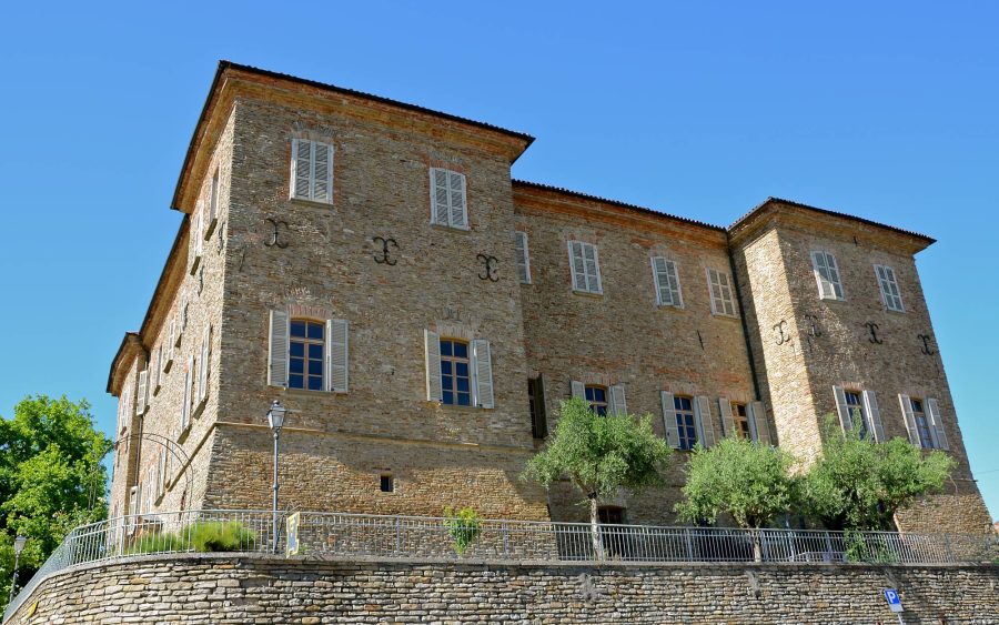 Il Castello Busca di Mango