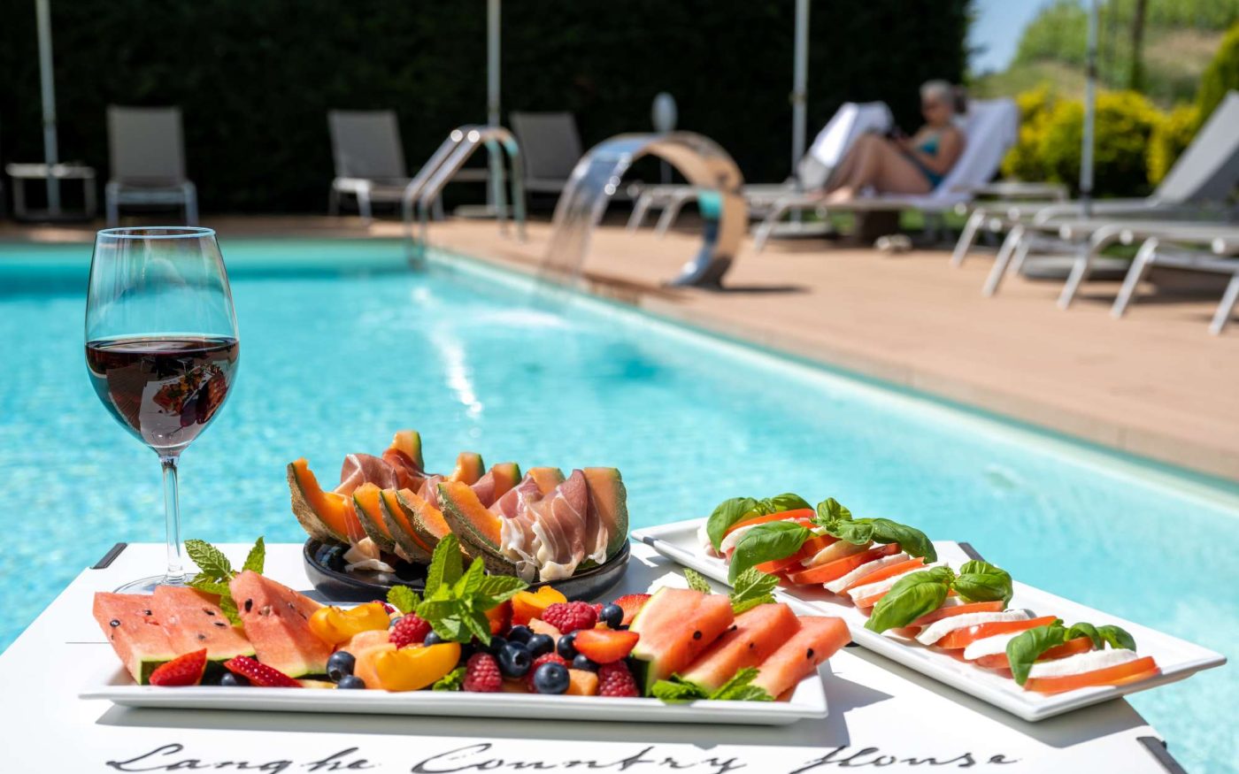 Relaxation by the pool