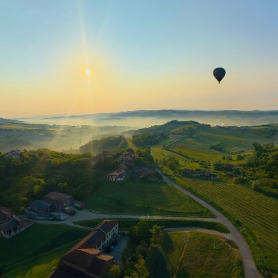 Aeronord - Alba tra le colline delle Langhe