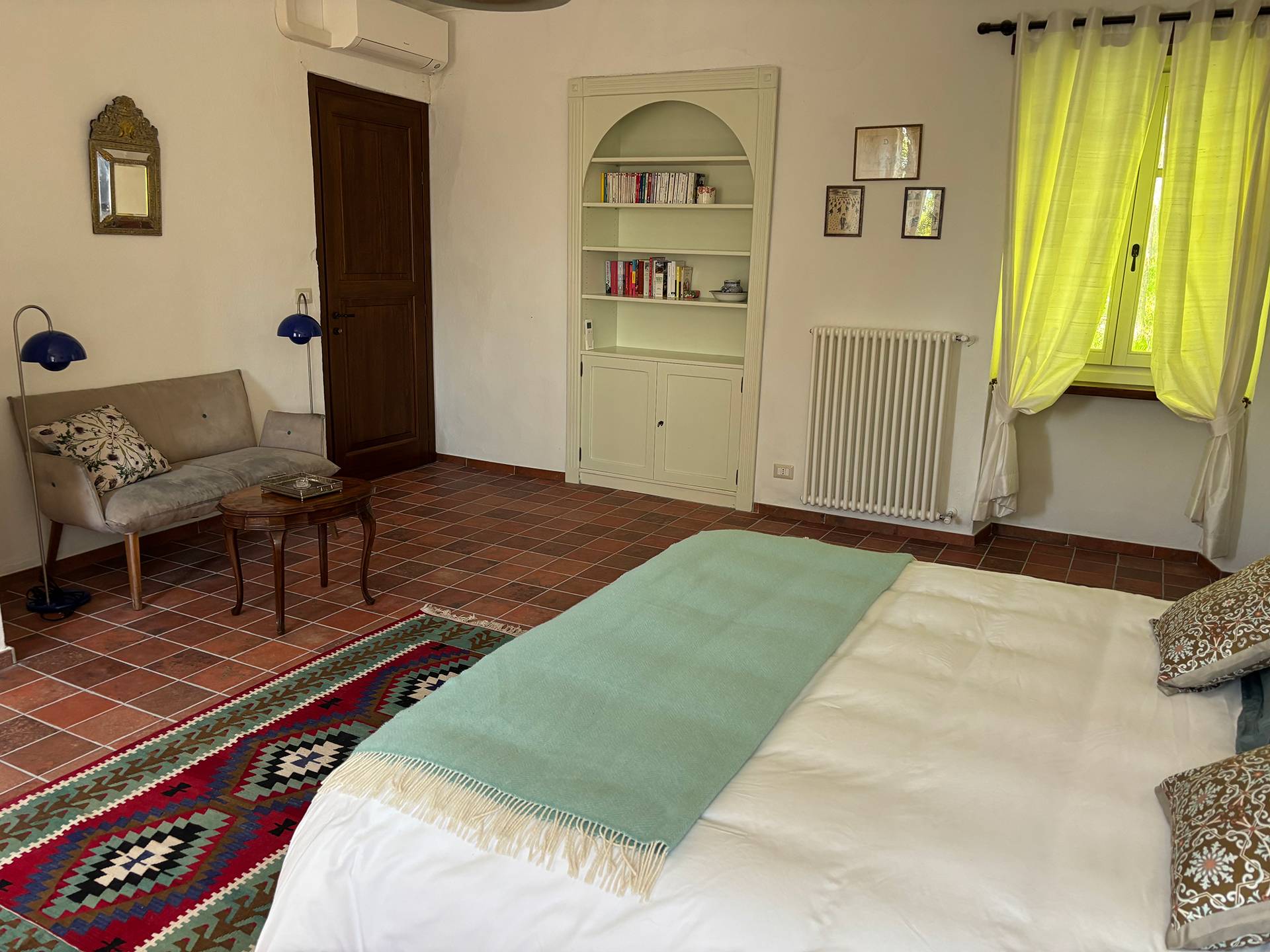 cascina_borine_master_bedroom_02